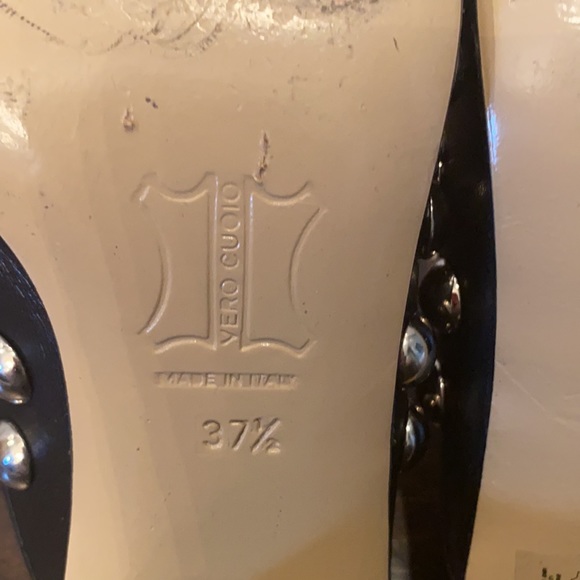 Vero Cuoio black studded mules - Picture 6 of 6